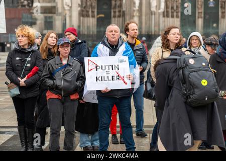 Veillée le 18 février 2024 pour le défunt Alexei Navalny, Roncalliplatz, Cologne, Rhénanie du Nord-Westphalie, Allemagne Banque D'Images