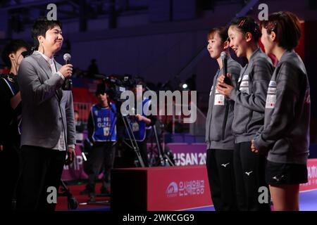 Jun Mizutani, Hina Hayata, Miwa Harimoto, Miu Hirano (JPN), 19 FÉVRIER 2024 - Tennis de table : ITTF World Team Tennis Championships finals Busan 2024 Women's Team Group Stage au BEXCO Convention Centre, Busan, Corée du Sud. (Photo YUTAKA/AFLO SPORT) Banque D'Images