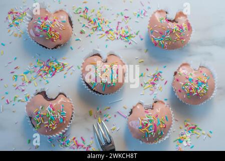 cupcakes au chocolat et aux fraises Banque D'Images