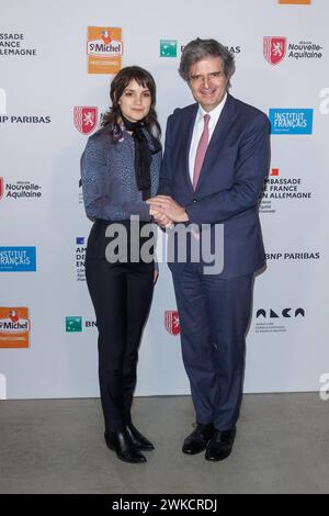 Vergabe des Arts et des lettres Luise Befort und Francois Delattre BEI der Vergabe des ordres des Arts et des lettres in der französischen Botschaft während der 74. Internationalen Filmfestspiele Berlin Berlinale AM 19.02.2024 à Berlin. *** Présentation de l'ordre des Arts et des lettres Luise Befort et François Delattre lors de la présentation de l'ordre des Arts et des lettres à l'Ambassade de France lors du 74ème Festival International du film Berlinale de Berlin le 19 02 2024 à Berlin Copyright : xEventpressxKochanx Banque D'Images