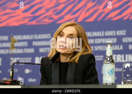 Isabelle Huppert BEI der Pressekonferenz zum film YEOHAENGJAUI PILYO, A TRAVELERS NEEDS von Hong Sangsoo BEI der Berlinale im Hyatt. Pressekonferenz *** Isabelle Huppert à la conférence de presse pour le film YEOHAENGJAUI PILYO, A TRAVELERS NEEDS de Hong Sangsoo à la Berlinale dans la conférence de presse Hyatt Banque D'Images