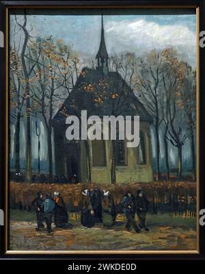 Congrégation quittant l’Église réformée de Nuenen (1884/1885) par Vincent van Gogh (1853-1890) Banque D'Images