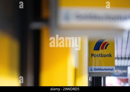 Stuttgart, Allemagne. 20 février 2024. Le logo Postbank est visible sur une succursale. Crédit : Marijan Murat/dpa/Alamy Live News Banque D'Images