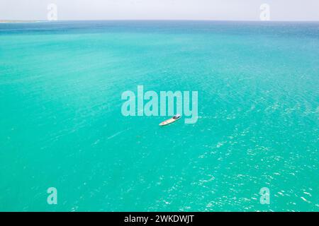 Vue aérienne drone de Liman Beach Semau Island, East Nusa Tenggara, Indonésie Banque D'Images