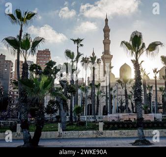 Mosquée Abu al-Abbas al-Mursi à Alexandrie par une journée ensoleillée Banque D'Images