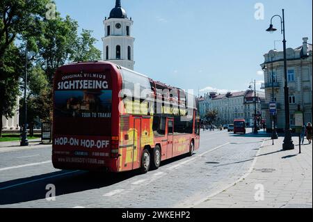 Jan Schmidt-Whitley/le Pictorium - illustrations de, Lituanie. 19 février 2024. lituanie/pays baltes/Vilnius - bus touristique à Vilnius. Crédit : LE PICTORIUM/Alamy Live News Banque D'Images