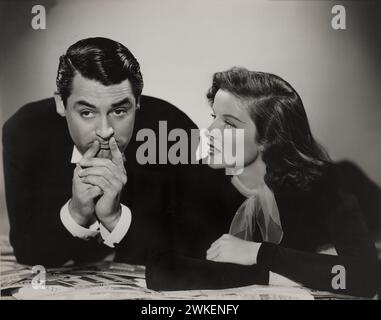 Katharine Hepburn et Cary Grant dans le film 'Holiday' de George Cukor. Musée : COLLECTION PRIVÉE. Auteur : Adolph L. 'Whitey' Schafer. Banque D'Images