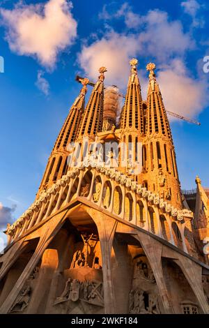 Fachada de la Pasión, Basilique de la Sagrada Familia. Barcelone. Espagne.la Basilique et l'Église expiatoire de la Sainte famille est un grand CHU catholique romain Banque D'Images