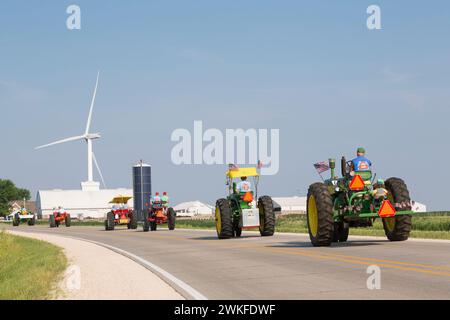 La Great Eastern Iowa Tractorcade près d'Earlville, Iowa Banque D'Images