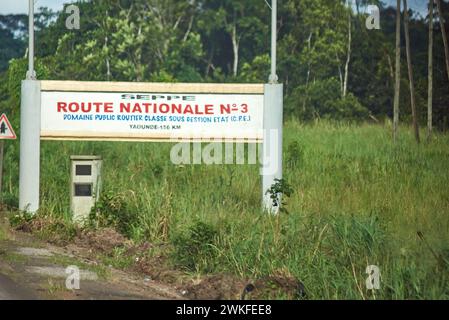 Panneau Roasd route nationale 3 avec caméra de contrôle hspeed Banque D'Images