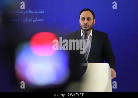 Téhéran, Iran. 20 février 2024. Le porte-parole du gouvernement iranien, ALI BAHADORI JAHROMI, prend la parole lors d'une conférence de presse à la 24ème exposition des médias iraniens de Téhéran. (Crédit image : © Rouzbeh Fouladi/ZUMA Press Wire) USAGE ÉDITORIAL SEULEMENT! Non destiné à UN USAGE commercial ! Banque D'Images