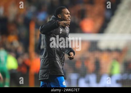 Malik Mothersille de Peterborough United célèbre la victoire de son équipe après le match de demi-finale du Bristol Street Motors Trophy Blackpool vs Peterborough United à Bloomfield Road, Blackpool, Royaume-Uni, le 20 février 2024 (photo de Gareth Evans/News images) Banque D'Images