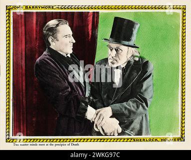 SHERLOCK HOLMES, de gauche à droite, John Barrymore, Gustav von Seyffertitz, 1922. Carte de lobby pour le film dramatique américain Sherlock Holmes (1922). Banque D'Images