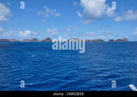 Voyage en ferry de Porto Santo à l'île de Madère Banque D'Images