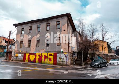 Sarajevo - BiH - 11 février 2024 : la synagogue de Bjelave, ou Bet Tefila, était le bâtiment religieux juif du district de Bjelave à Sarajevo, en Bosnie-Herzégovine Banque D'Images