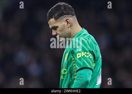 Ederson de Manchester City et son tatouage de cou de visage souriant lors du match de premier League Manchester City vs Brentford au stade Etihad, Manchester, Royaume-Uni, 20 février 2024 (photo par Mark Cosgrove/News images) Banque D'Images