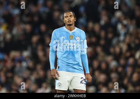 Manchester, Royaume-Uni. 20 février 2024. Manuel Akanji de Manchester City lors du match de premier League Manchester City vs Brentford au stade Etihad, Manchester, Royaume-Uni, le 20 février 2024 (photo par Mark Cosgrove/News images) à Manchester, Royaume-Uni le 20/02/2024. (Photo de Mark Cosgrove/News images/SIPA USA) crédit : SIPA USA/Alamy Live News Banque D'Images
