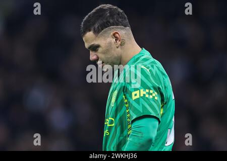 Manchester, Royaume-Uni. 20 février 2024. Ederson de Manchester City et son tatouage smiley face au cou lors du match de premier League Manchester City vs Brentford à Etihad Stadium, Manchester, Royaume-Uni, le 20 février 2024 (photo par Mark Cosgrove/News images) à Manchester, Royaume-Uni le 20/02/2024. (Photo de Mark Cosgrove/News images/SIPA USA) crédit : SIPA USA/Alamy Live News Banque D'Images