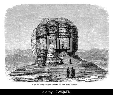 Les vestiges de la tour babylonienne de Birs Nimrud témoignent de l'ambition architecturale de l'ancienne civilisation mésopotamienne et de la légende durable de la tour de Babel. Situées près de la ville historique de Babylone, ces ruines sont considérées par certains comme le site de la Tour biblique de Babel, symbole de l'aspiration humaine et de la rétribution divine. Bien qu'il soit principalement un monticule de gravats et de vestiges aujourd'hui, le site capte l'imagination, offrant un aperçu de l'ingénierie ancienne, des pratiques religieuses et des récits mythologiques qui ont façonné la culture humaine Banque D'Images