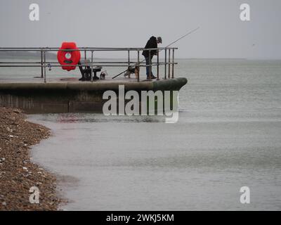 Sheerness, Kent, Royaume-Uni. 21 février 2024. Météo Royaume-Uni : matin couvert à Sheerness, Kent. Crédit : James Bell/Alamy Live News Banque D'Images