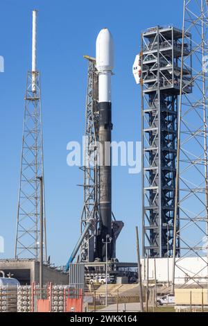 Cap Canaveral, comté de Brevard. 20 février 2024. Lift & Pad photos de SpaceX B-1067-17 transportant le satellite de télécommunications indonésien MERAH PUTIH 2 depuis SLC-40 Cape Canaveral, Floride, Comté de Brevard, USA à 15:11 le 20 février 2024. (Photo de Scott Schilke/Sipa USA) crédit : Sipa USA/Alamy Live News Banque D'Images