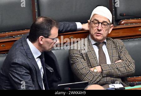 Bruxelles, Belgique. 21 février 2024. Wouter Beke de CD&V et Servais Verherstraeten de CD&V photographiés lors d'une session plénière de la Chambre au Parlement fédéral à Bruxelles le mercredi 21 février 2024. BELGA PHOTO ERIC LALMAND crédit : Belga News Agency/Alamy Live News Banque D'Images