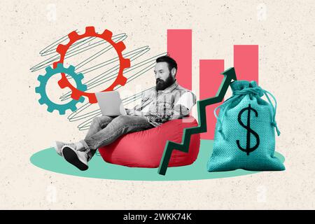 Illustration photo collage de pouf jeune homme barbu assis travaillant avec les finances investir de l'argent dans la technologie isolé sur fond beige Banque D'Images