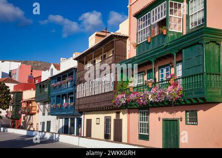 Balcons typiques, Avenida Maritima, Santa Cruz de la Palma, la Palma, Canary Island, Espagne Banque D'Images