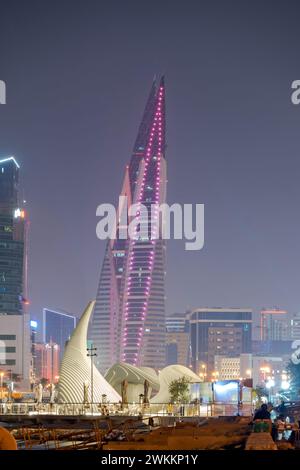 Gratte-ciel du World Trade Center et horizon de Manama City Bahreïn Banque D'Images