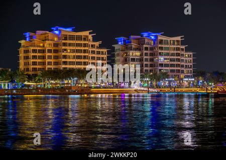 Belle vue sur Coral Building Manama Bahrain. Banque D'Images