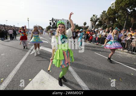 Nice, France. 21 février 2024. © PHOTOPQR/NICE MATIN/Patrice Lapoirie ; Nice ; 21/02/2024 ; bataille de fleurs carnaval Nice carnaval de Nice 2024 France, 21 février 2024 bataille de fleurs au carnaval de Nice crédit : MAXPPP/Alamy Live News Banque D'Images