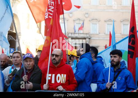 Roma, Italie. 21 février 2024. Foto Cecilia Fabiano/LaPresse 21 Febbraio 2024 Roma, Italia - Cronaca - Manifestazione di CGIL e UIL per la sicurezza sul lavoro dopo il crollo di Firenze Nella foto : la manifazione di Roma 21 février 2024 Roma, Italie - manifestation des syndicats contre la mort sur la photo: le crédit de démonstration : LaPresse/Alamy Live News Banque D'Images