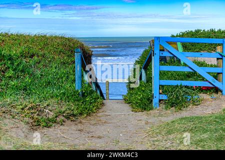 Santa Clara del Mar est une ville côtière située dans la province de Buenos Aires, en Argentine. Connu pour ses belles plages et son atmosphère paisible. Banque D'Images