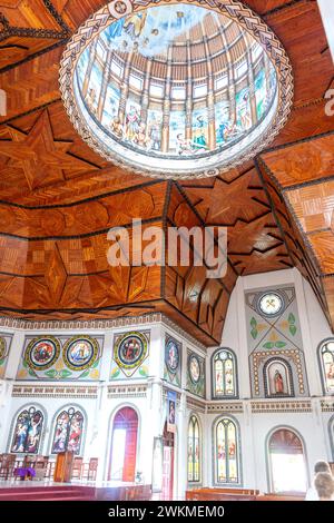 Nef intérieure et dôme, cathédrale de l'Immaculée conception, Beach Road, Apia, île d'Upolu, Samoa Banque D'Images