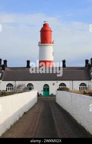 Le phare historique de Souter, géré par le National Trust, à Whitburn, près de Sunderland, Tyne and Wear, en Angleterre du Nord-est, ROYAUME-UNI Banque D'Images