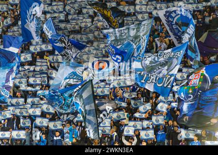 Porto, Portugal. 21 février 2024. Fans de Porto lors du match de première manche de la Ligue des Champions de la ronde 16 entre le FC Porto et Arsenal au stade Dragão à Porto le 21 février 2024 (Jose Salgueiro/SPP) (Jose Salgueiro/SPP) crédit : SPP Sport Press photo. /Alamy Live News Banque D'Images