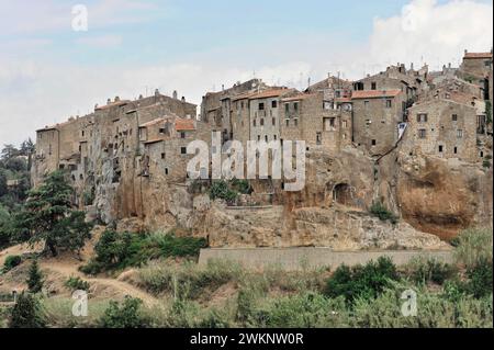 Vue sur la vieille ville de Pitigliano, Toscane, Italie Banque D'Images