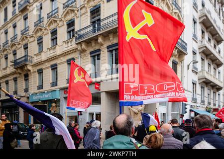 Le Parti communiste de Rhône a rendu hommage à Missak et Mélinée Manouchian devant le gardien de pierre à Lyon. Banque D'Images