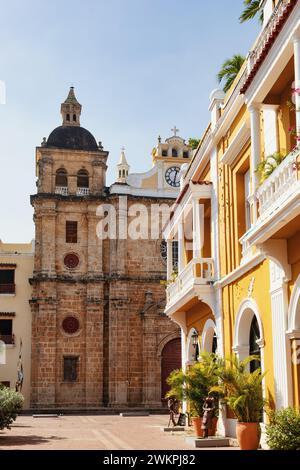 Église Iglesia de San Pedro Claver, bâtiment colonial à Cartagena de Indias, Colombie. L'église fait partie d'un ensemble de bâtiments religieux par Cloître de Banque D'Images