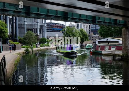 Londres - 06 03 2022 : entrée du bassin de St Pancras sur le Regent canal. Banque D'Images