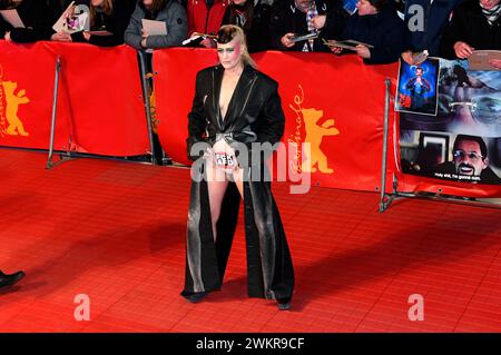 Pêches BEI der Premiere des Kinofilms 'Spaceman' auf der Berlinale 2024 / 74. Internationale Filmfestspiele Berlin im Berlinale Palast. Berlin, 21.02.2024 Banque D'Images