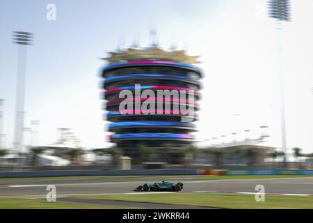 Sakhir, Bahreïn, 22/02/2024, 18 STROLL lance (CAN), Aston Martin F1 Team AMR24, action lors des essais de pré-saison de formule 1 Aramco 2024 du Championnat du monde de formule 1 FIA 2024 du 21 au 23 février 2024 sur le circuit international de Bahreïn, à Sakhir, Bahreïn Banque D'Images