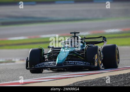 Sakhir, Bahreïn, 22/02/2024, 18 STROLL lance (CAN), Aston Martin F1 Team AMR24, action lors des essais de pré-saison de formule 1 Aramco 2024 du Championnat du monde FIA de formule 1 2024 du 21 au 23 février 2024 sur le circuit International de Bahreïn, à Sakhir, Bahreïn - photo Florent Gooden / DPPI Banque D'Images