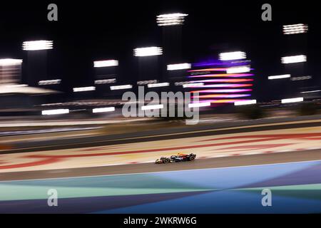 Sakhir, Bahreïn. 22 février 2024. 01 VERSTAPPEN Max (nld), Red Bull Racing RB20, action lors des essais de pré-saison de formule 1 Aramco 2024 du Championnat du monde de formule 1 FIA 2024 du 21 au 23 février 2024 sur le circuit international de Bahreïn, à Sakhir, Bahreïn - photo Antonin Vincent/DPPI essais de pré-saison F1 à Bahreïn sur le circuit international de Bahreïn le 22 février 2024 à Sakhir, Bahreïn. (Photo de HOCH Zwei) crédit : dpa/Alamy Live News Banque D'Images