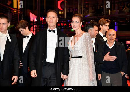 Rocco Siffredi mit Ehefrau Rosa Caracciolo BEI der Premiere des Kinofilms 'Seven Veils' auf der Berlinale 2024 / 74. Internationale Filmfestspiele Berlin im Berlinale Palast. Berlin, 22.02.2024 Banque D'Images