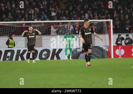 France. 22 février 2024. © PHOTOPQR/VOIX DU NORD/COURBE ; 22/02/2024 ; NO DAM Foot Ligue Europa SC Fribourg RC Lens barrage retour stade Europa Park, Fribourg, Allemagne le 22/02/24. PHOTO SEVERINE Courbe LA VOIX DU NORD crédit : MAXPPP/Alamy Live News Banque D'Images