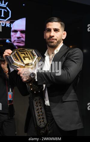 Madrid, Espagne. 22 février 2024. Ilian Topuria assiste à sa conférence de presse après avoir remporté le titre de Champion du monde MMA UFC contre Alexander Volkanovski au Rosewood Villa Magna Hotel le 22 février 2024 à Madrid, Espagne. (Photo par Oscar Gonzalez/Sipa USA) (photo par Oscar Gonzalez/Sipa USA) crédit : Sipa USA/Alamy Live News Banque D'Images