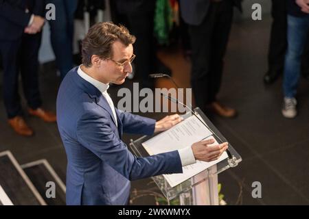 NRW Ministerpräsident Hendrik Wüst im Rheinland. Nach Stationen in Köln und Bonn gibt der Ministerpräsident ein Ehrenamtsempfang im Stadtmuseum Siegburg Rhein-SIEG-Kreis 22.02.2024 Siegburg Innenstadt NRW Deutschland *** NRW Ministre Hendrik Wüst en Rhénanie après des arrêts à Cologne et Bonn, le ministre président donne une réception honorifique au Siegburg City Museum Rhein SIEG Kreis 22 02 2024 Siegburg City Center NRW Allemagne Banque D'Images