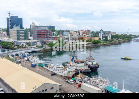 Vue sur la ville et le port, Suva, Viti Levu, République des Fidji Banque D'Images