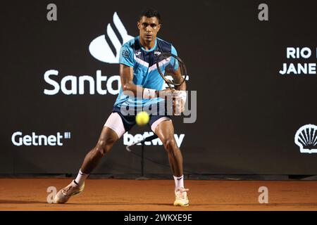 Rio de Janeiro, Brésil. 22 février 2024. Jockey Club Brasileiro Thiago Monteiro (BRA) affronte Felipe Meligeni Alves (BRA), lors de la manche 16 de l’Open de Rio 2024, au Jockey Club Brasileiro, ce jeudi 22. 30761 (Daniel Castelo Branco/SPP) crédit : SPP Sport Press photo. /Alamy Live News Banque D'Images